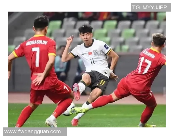 全国锦标赛分析：武汉足球队展现出色灵活性与战术适应能力