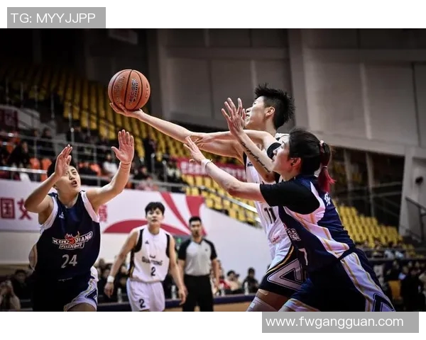 赛后分析：深圳篮球队与武汉篮球队的技术对决与战术解析