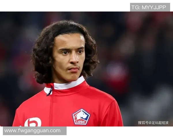 足球明星罹患癌症事件引发广泛关注视频曝光背后的真相与反思 足球明星罹患癌症事件引发广泛关注视频曝光背后的真相与反思